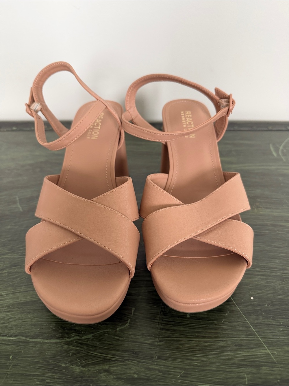 Reaction Kenneth Cole Tan Strappy Platform Sandals